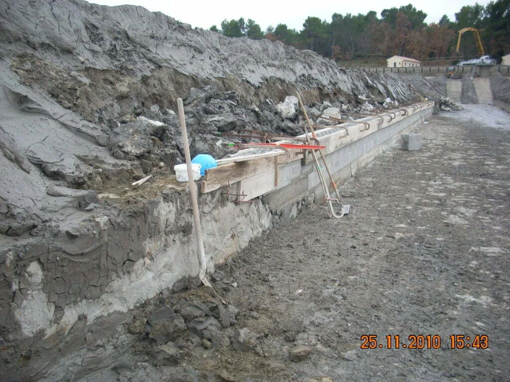 Murs en béton banché