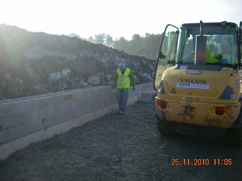 Murs en béton banché