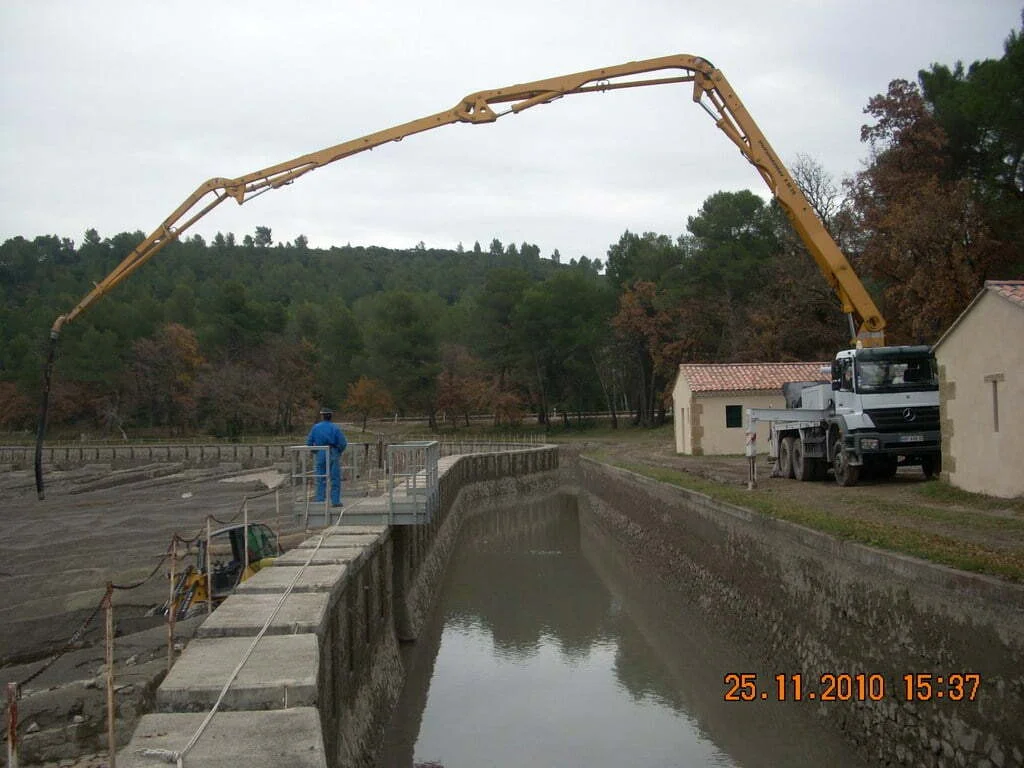 Murs en béton banché